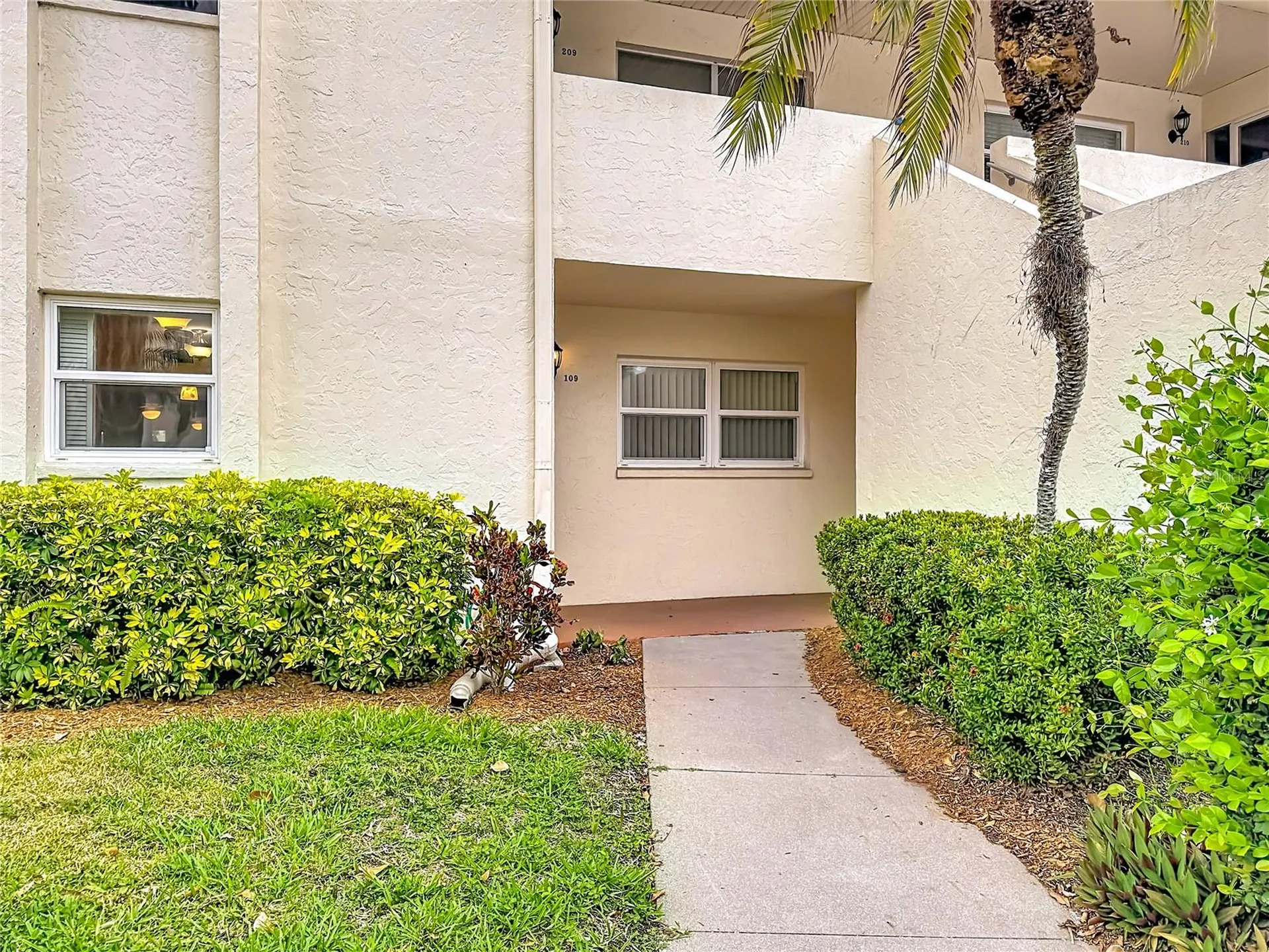 760 Village Circle Venice FL 34292