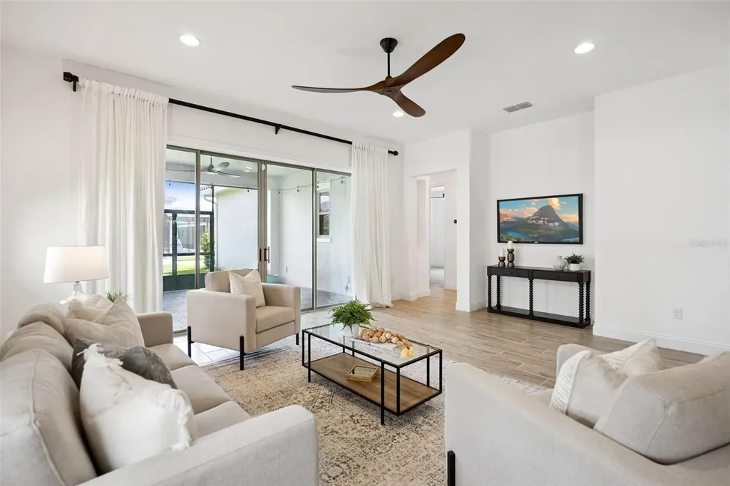 10248 Beechwood Lane Orlando FL 32832