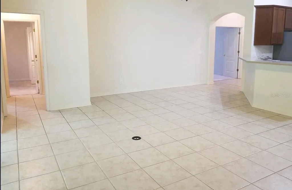 206 Ronja Lane Valrico FL 33594