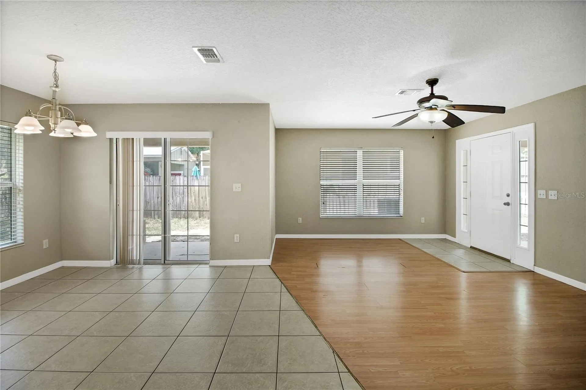 305 W Fountain Street Fruitland Park FL 34731