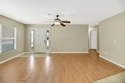 305 W Fountain Street Fruitland Park FL 34731