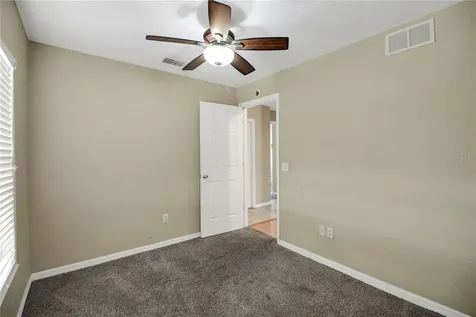 305 W Fountain Street Fruitland Park FL 34731