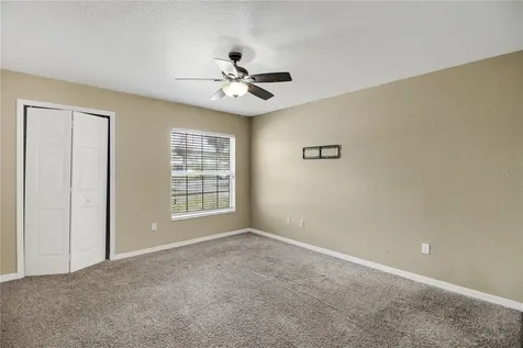 305 W Fountain Street Fruitland Park FL 34731