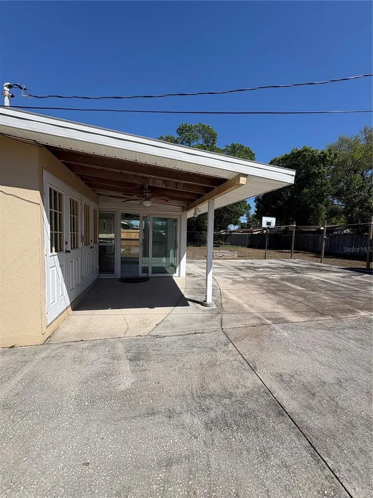 218 Lewis Boulevard SE St Petersburg FL 33705
