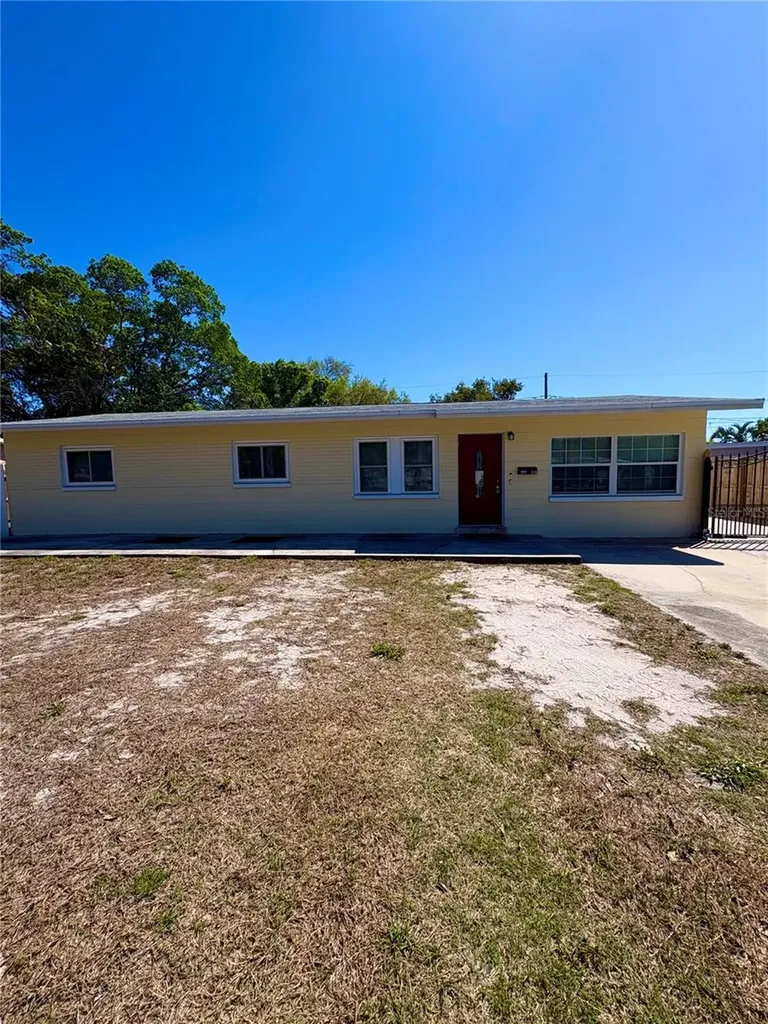 218 Lewis Boulevard SE St Petersburg FL 33705