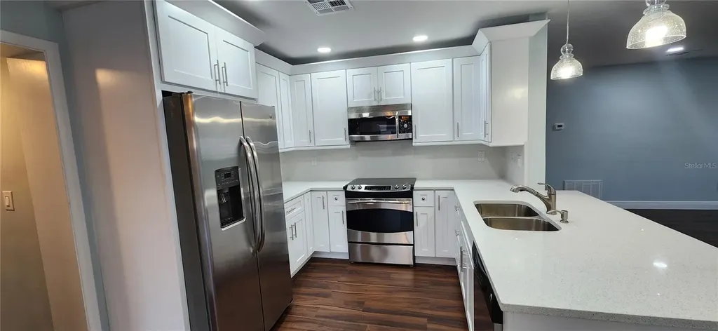 1105 Connecticut Road Tarpon Springs FL 34689