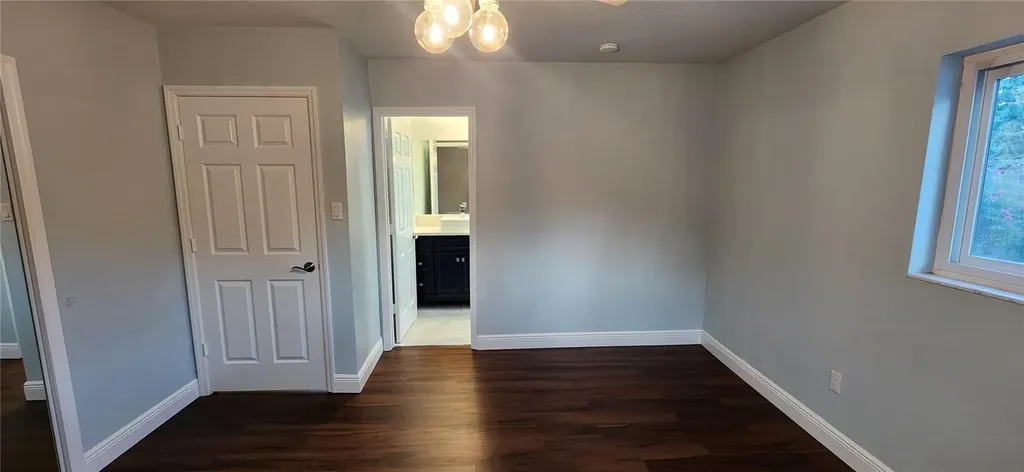 1105 Connecticut Road Tarpon Springs FL 34689