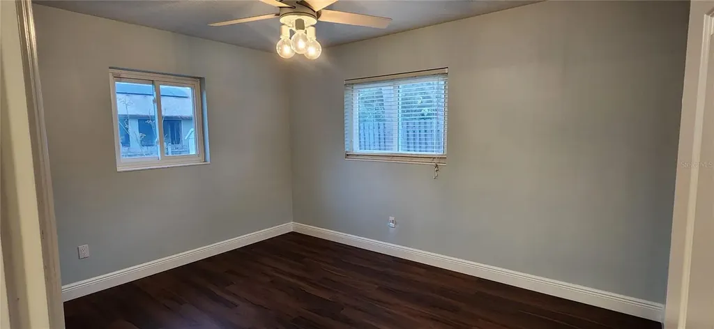1105 Connecticut Road Tarpon Springs FL 34689