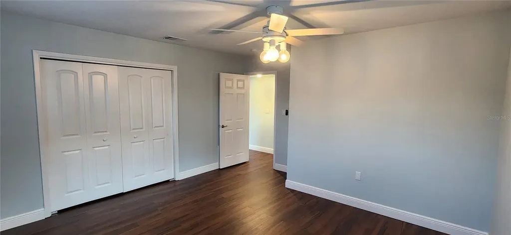 1105 Connecticut Road Tarpon Springs FL 34689