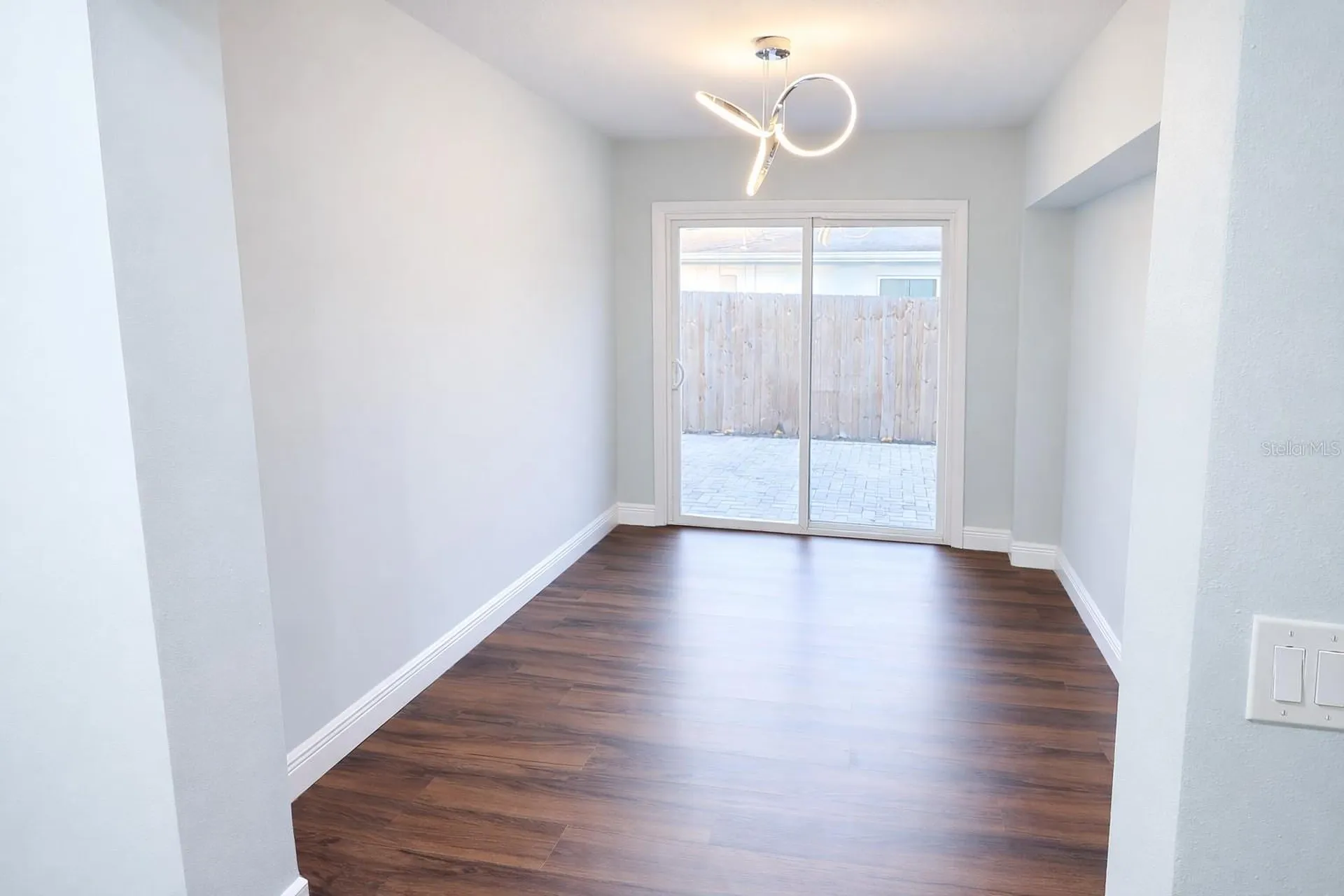 1105 Connecticut Road Tarpon Springs FL 34689