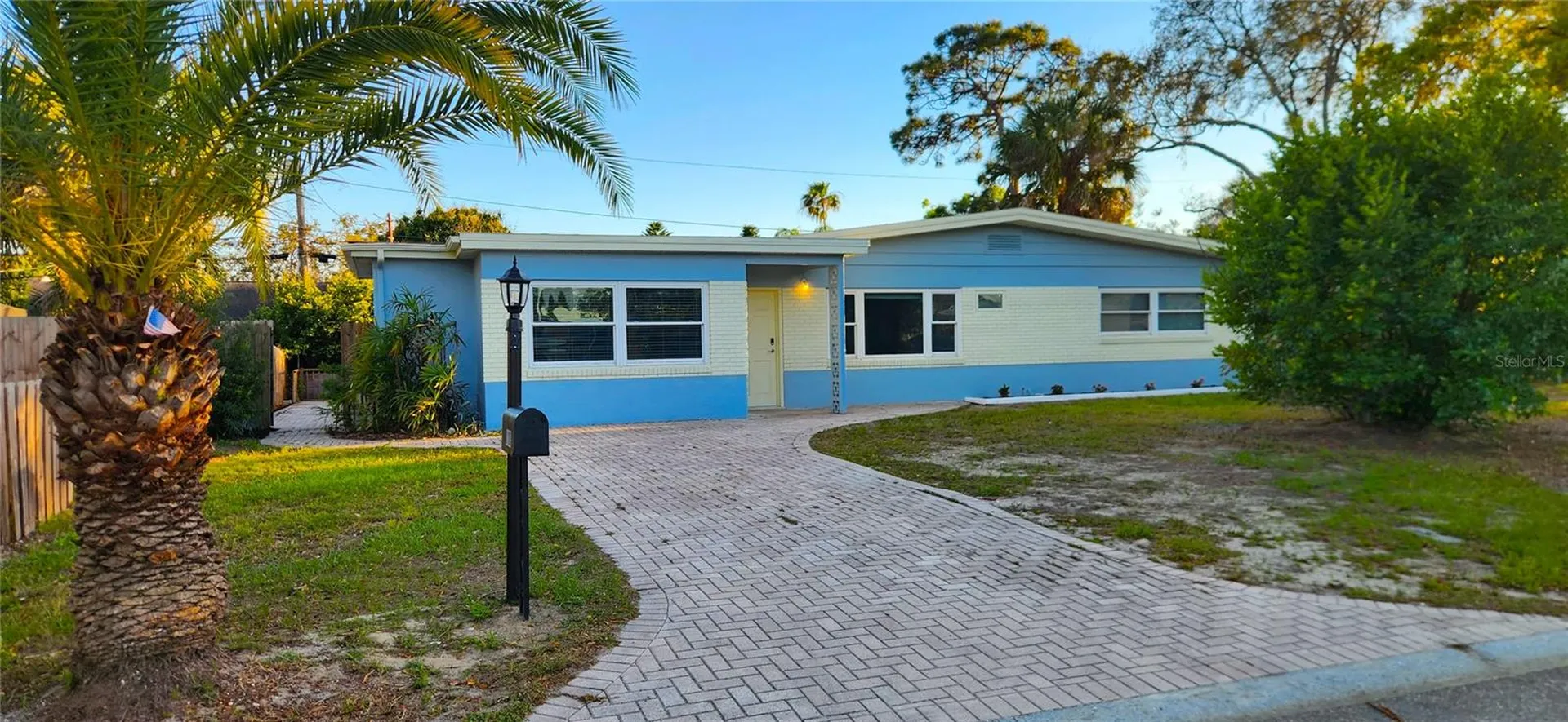 1105 Connecticut Road Tarpon Springs FL 34689