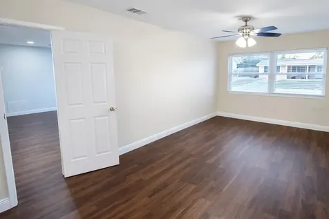 1105 Connecticut Road Tarpon Springs FL 34689