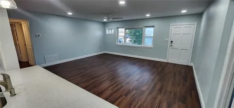 1105 Connecticut Road Tarpon Springs FL 34689
