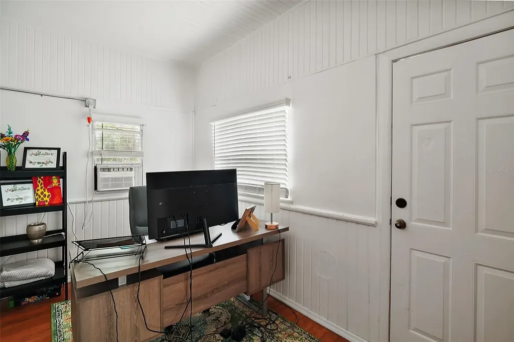 427 S Grove Street Eustis FL 32726