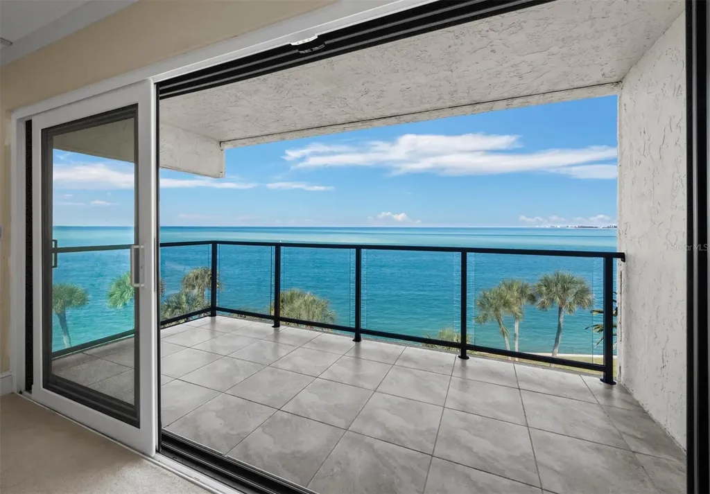 4712 Ocean Boulevard Sarasota FL 34242