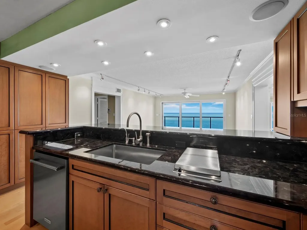 4712 Ocean Boulevard Sarasota FL 34242