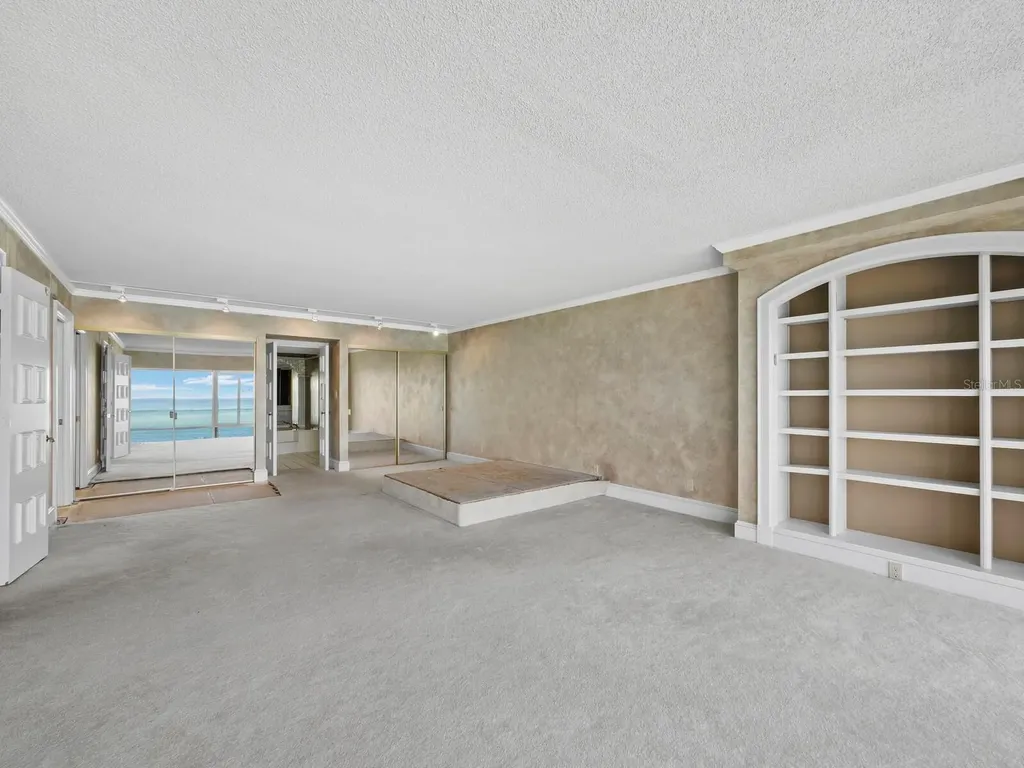 4712 Ocean Boulevard Sarasota FL 34242