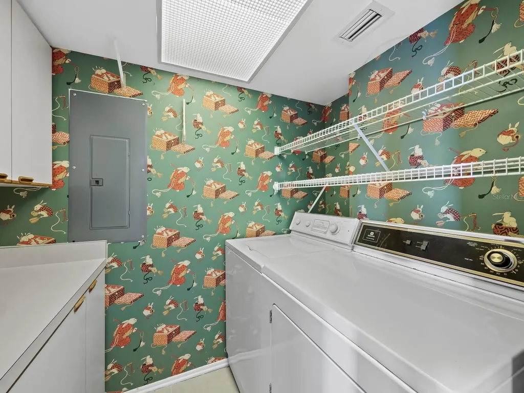4712 Ocean Boulevard Sarasota FL 34242