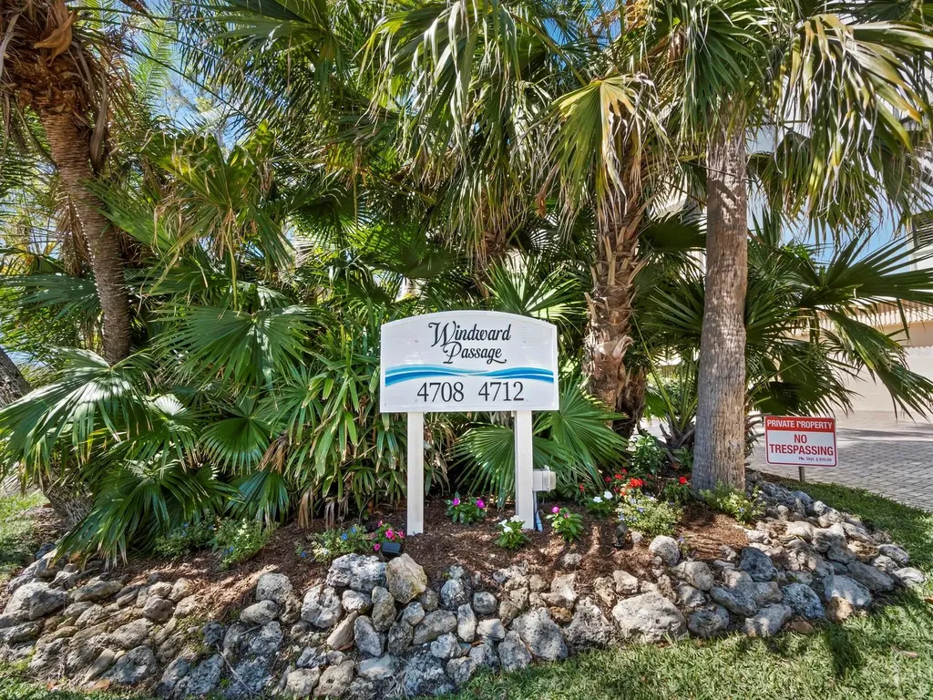 4712 Ocean Boulevard Sarasota FL 34242