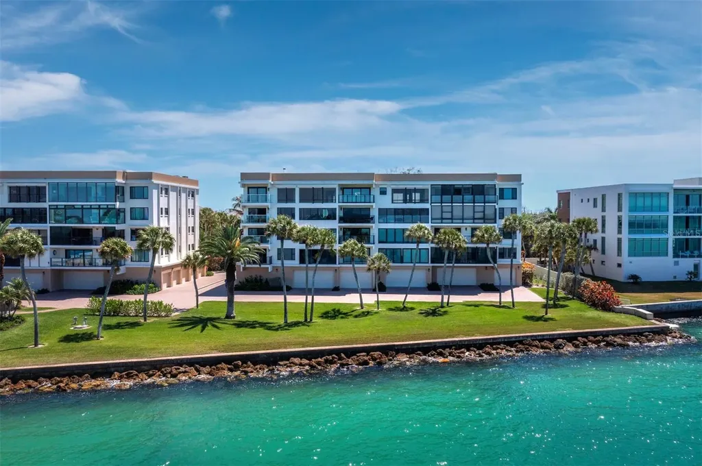 4712 Ocean Boulevard Sarasota FL 34242