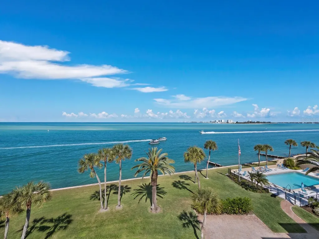 4712 Ocean Boulevard Sarasota FL 34242