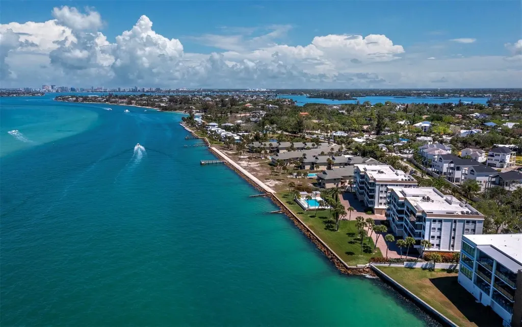 4712 Ocean Boulevard Sarasota FL 34242