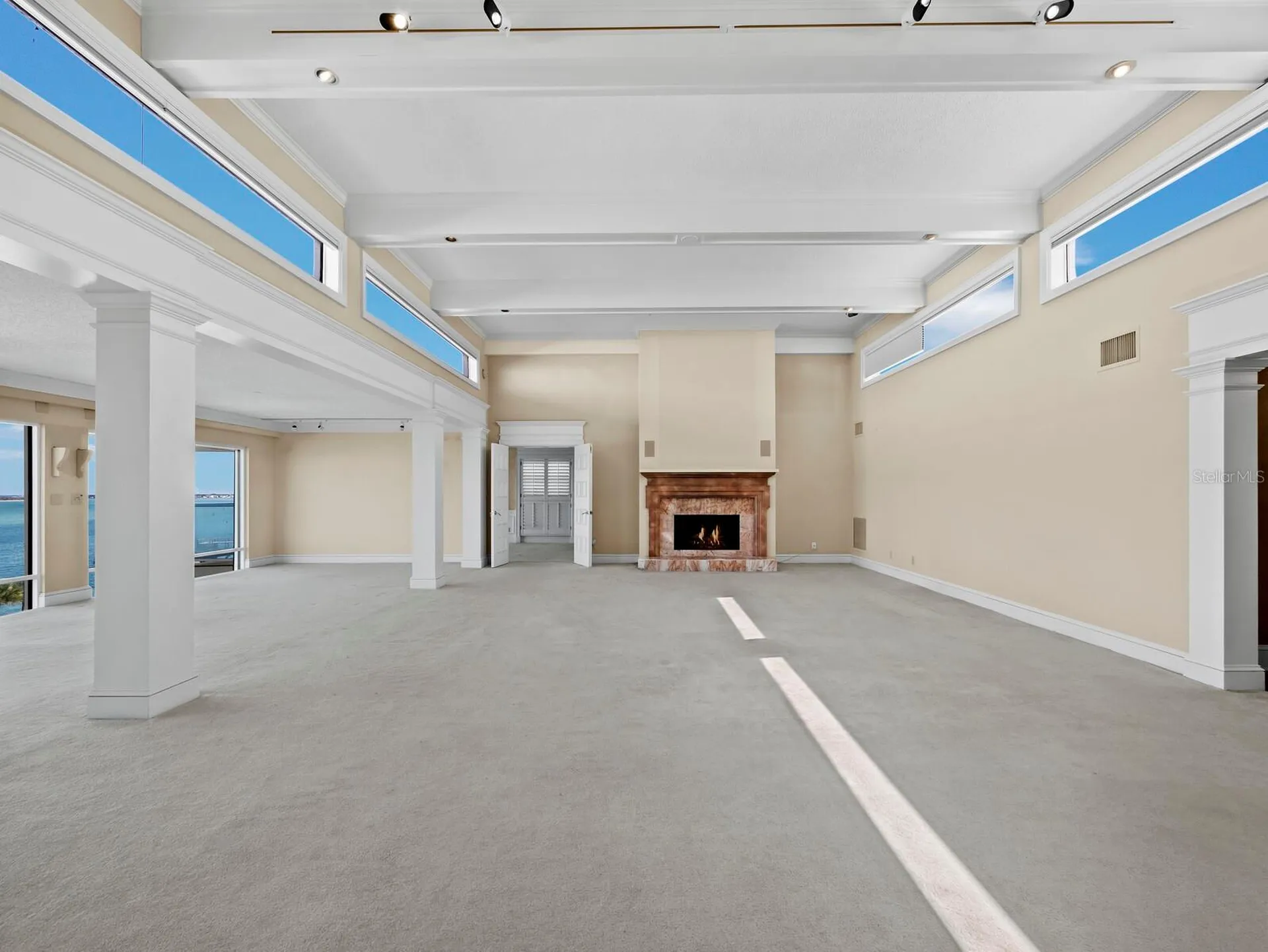 4712 Ocean Boulevard Sarasota FL 34242