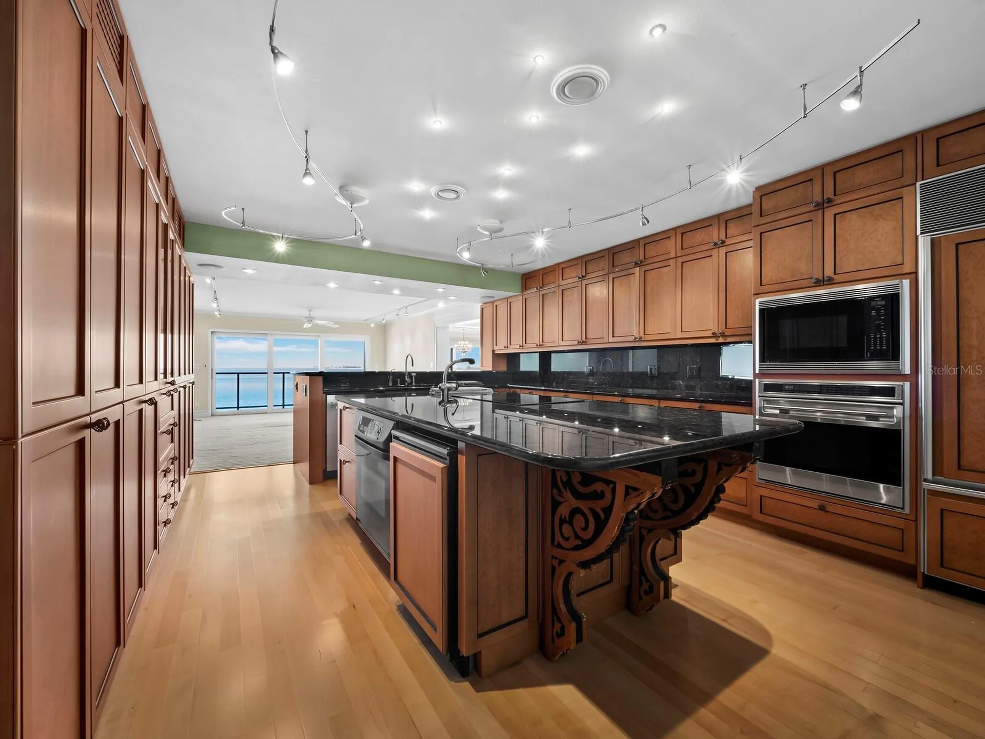 4712 Ocean Boulevard Sarasota FL 34242