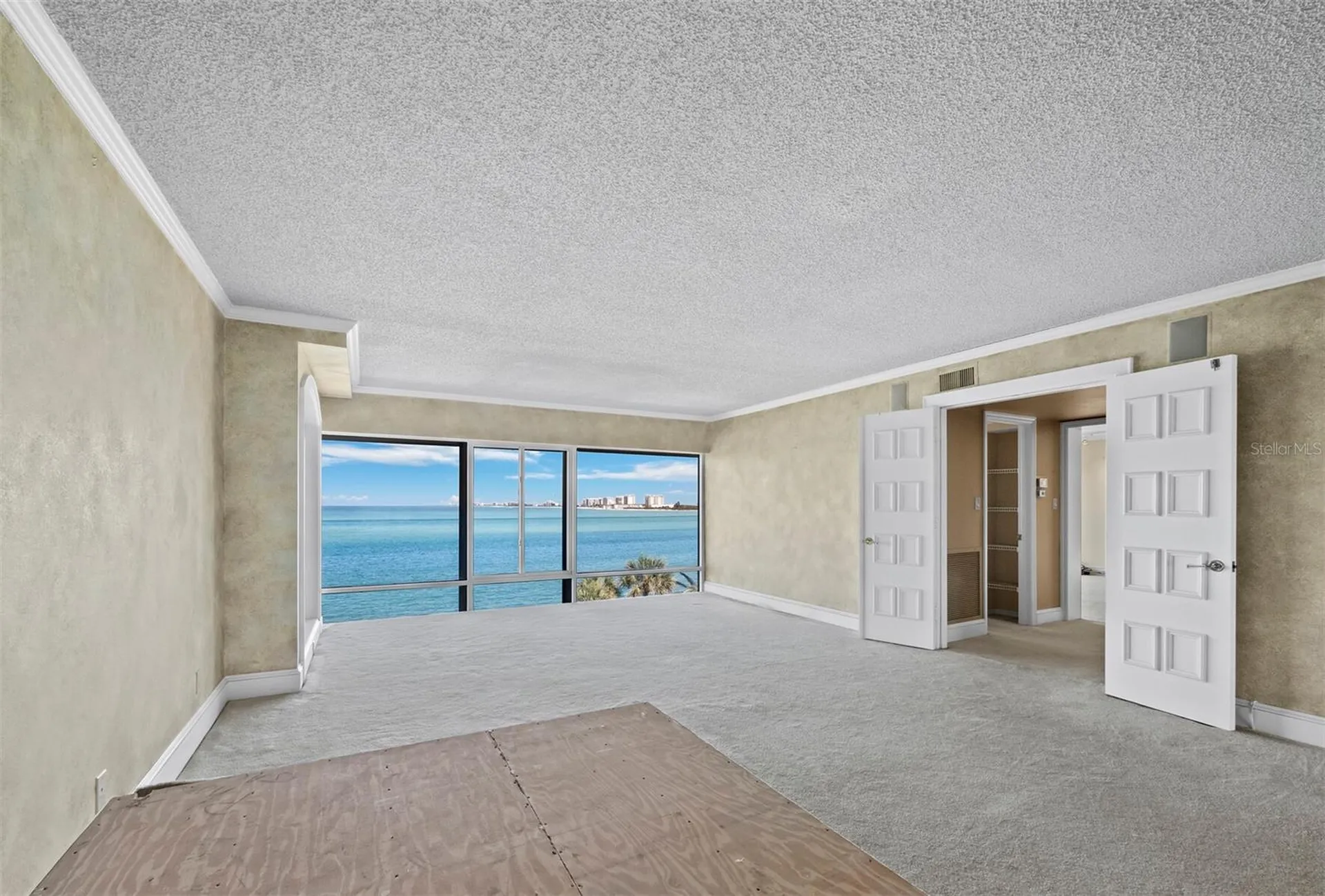 4712 Ocean Boulevard Sarasota FL 34242