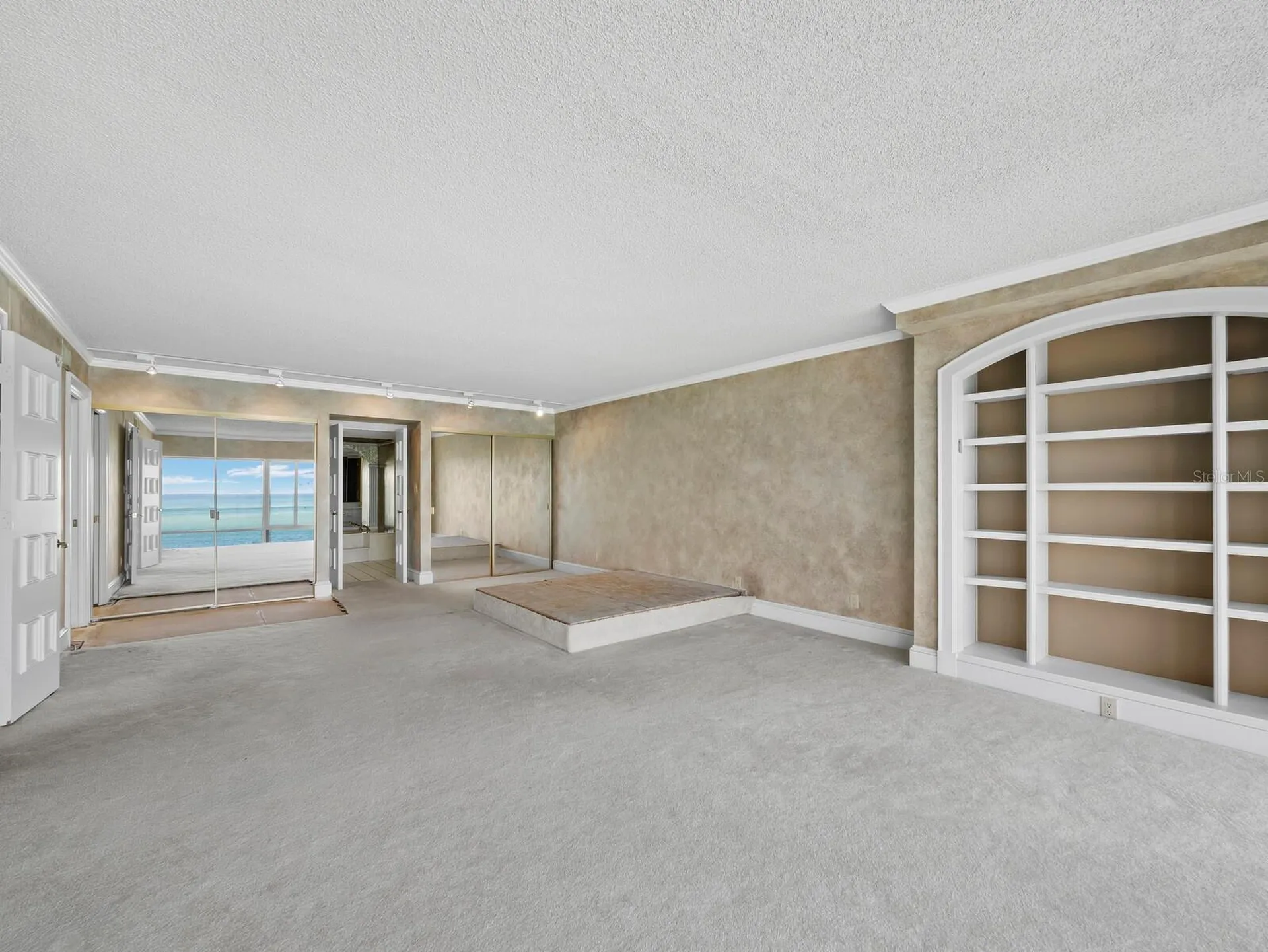 4712 Ocean Boulevard Sarasota FL 34242