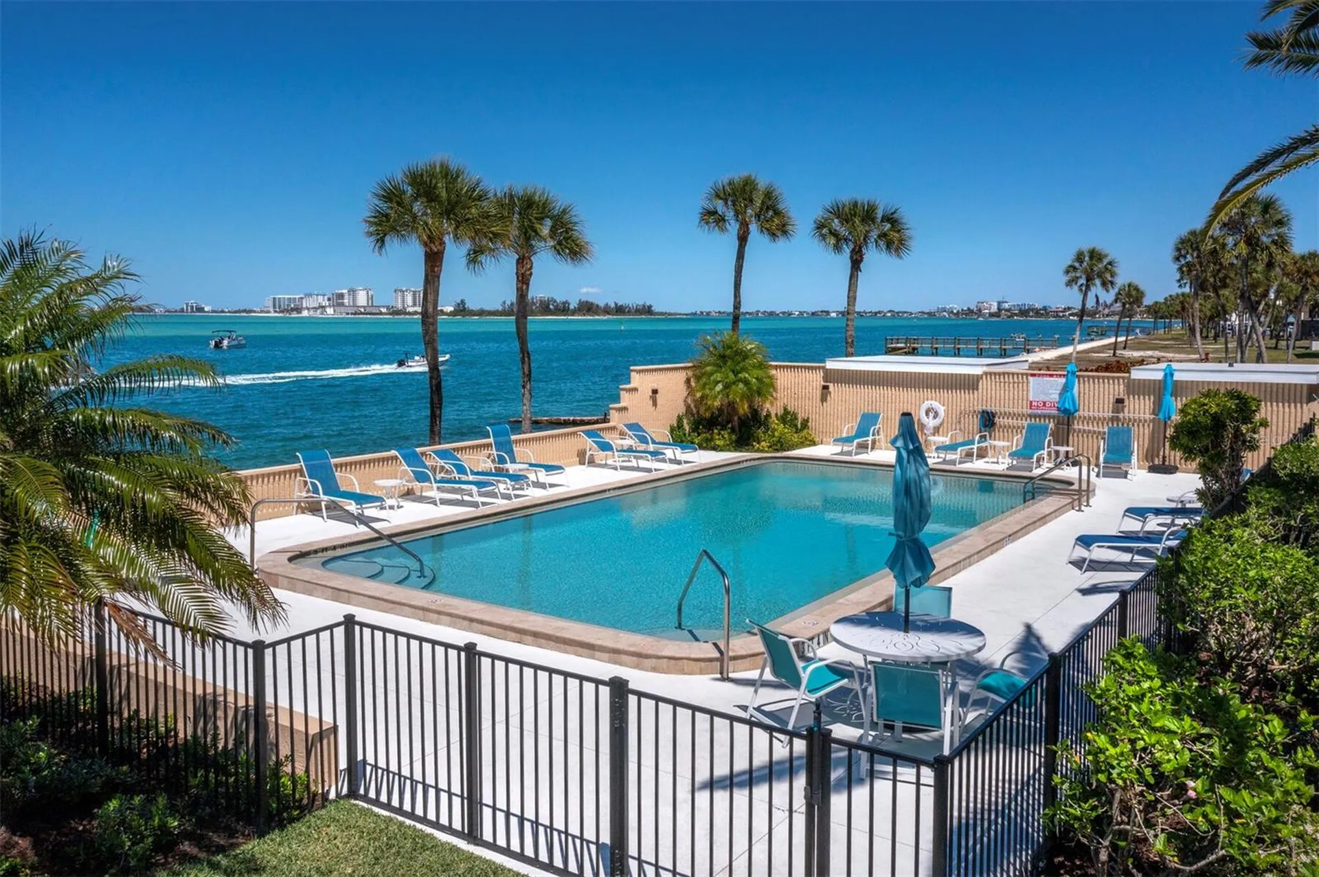 4712 Ocean Boulevard Sarasota FL 34242