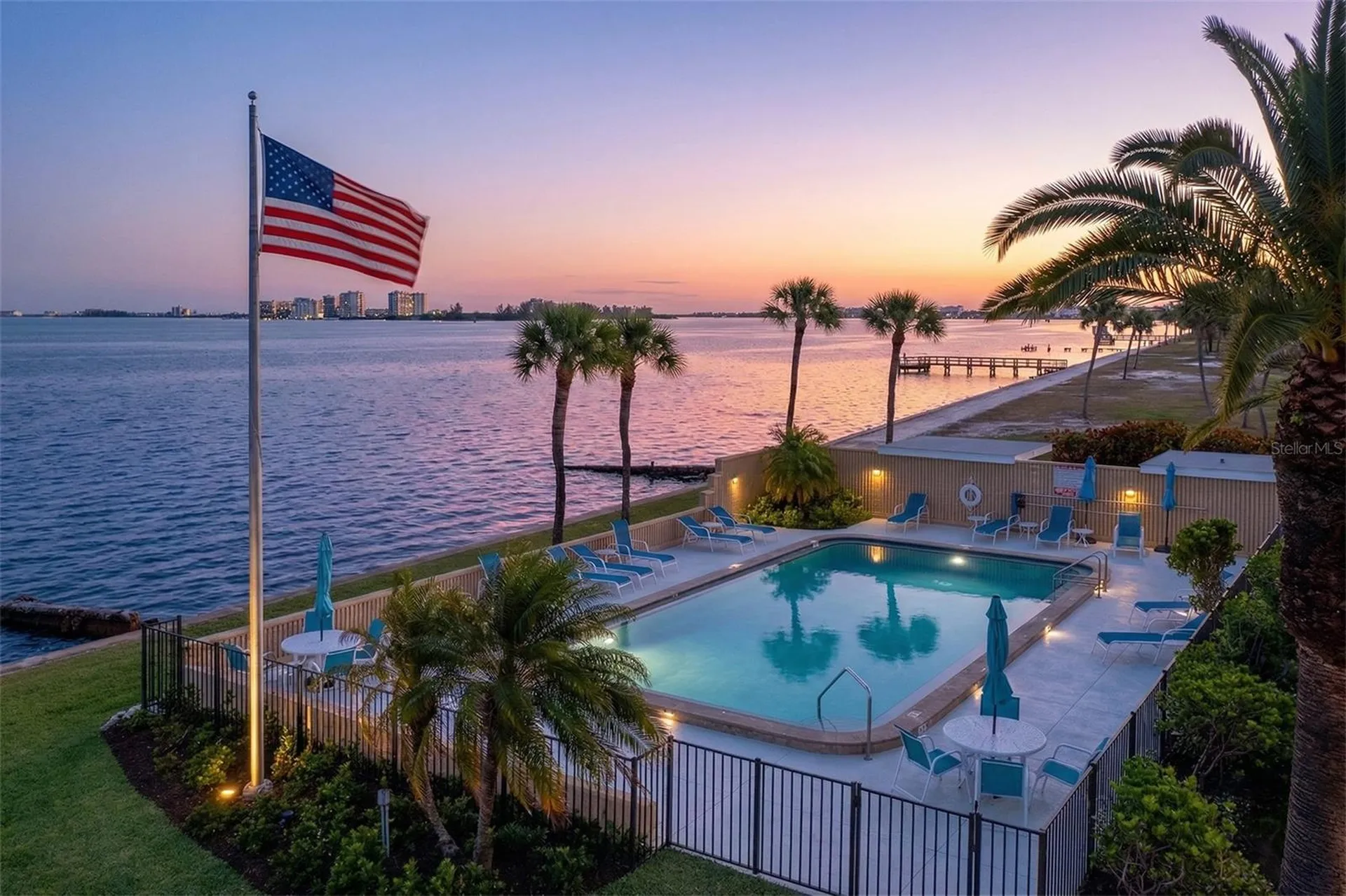 4712 Ocean Boulevard Sarasota FL 34242
