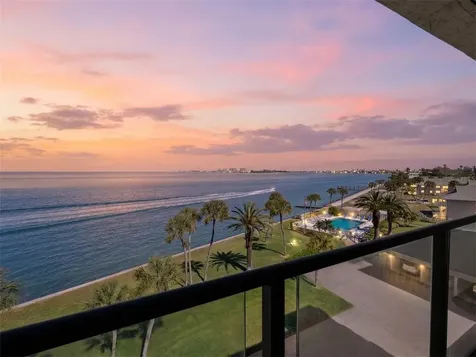 4712 Ocean Boulevard Sarasota FL 34242