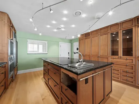4712 Ocean Boulevard Sarasota FL 34242