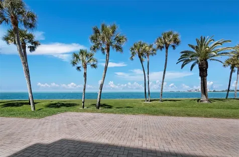 4712 Ocean Boulevard Sarasota FL 34242