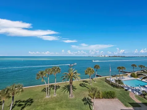 4712 Ocean Boulevard Sarasota FL 34242