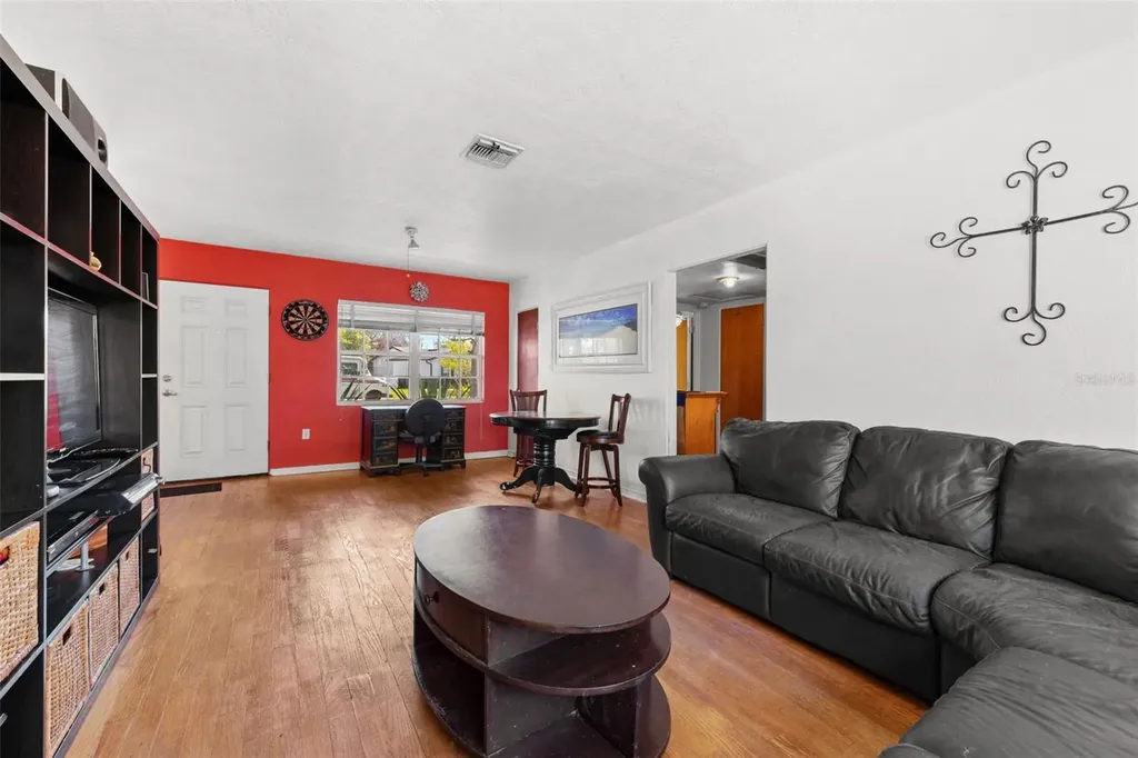 4370 Shorecrest Drive Orlando FL 32804