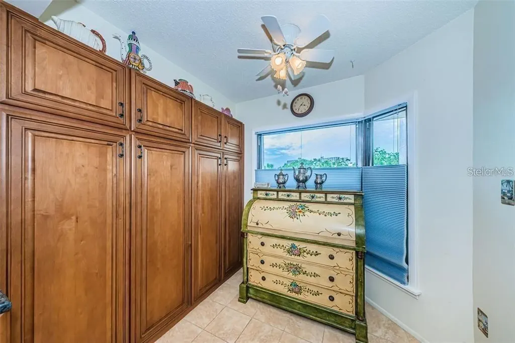 1324 Pasadena Avenue S South Pasadena FL 33707