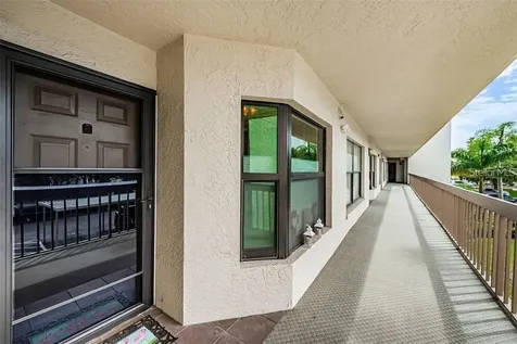 1324 Pasadena Avenue S South Pasadena FL 33707