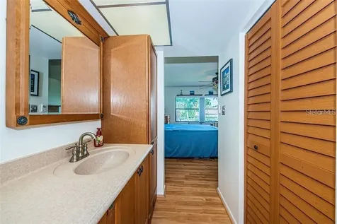 1324 Pasadena Avenue S South Pasadena FL 33707