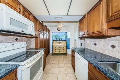 1324 Pasadena Avenue S South Pasadena FL 33707