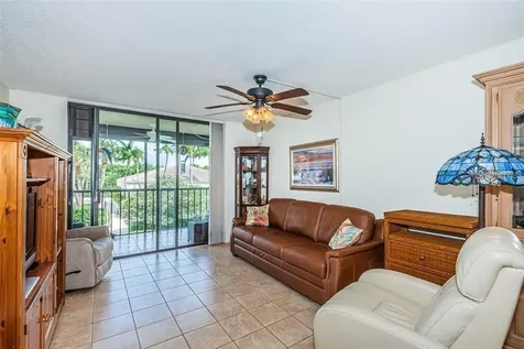 1324 Pasadena Avenue S South Pasadena FL 33707