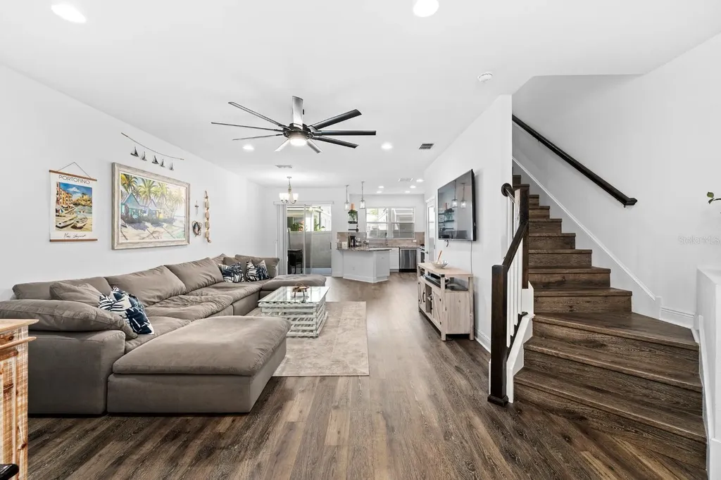 2444 Foggy Creek Circle Clearwater FL 33764