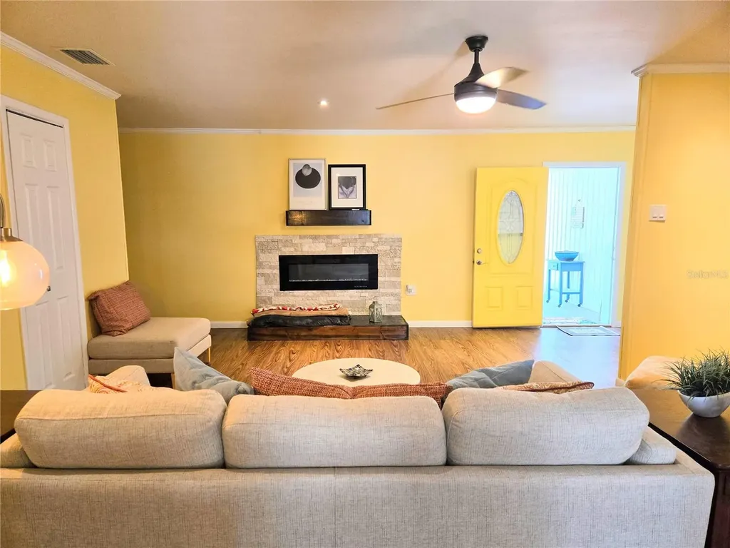 506 E Gottsche Avenue Eustis FL 32726