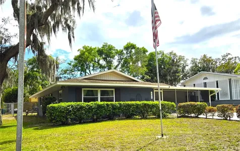 506 E Gottsche Avenue Eustis FL 32726