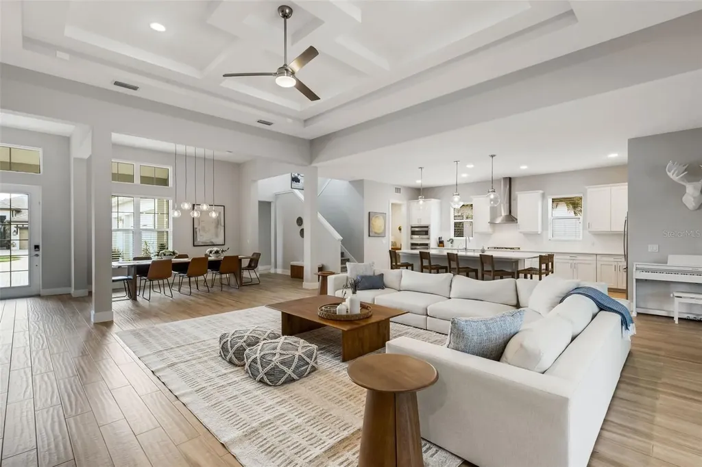 8145 Grande Shores Drive Sarasota FL 34240