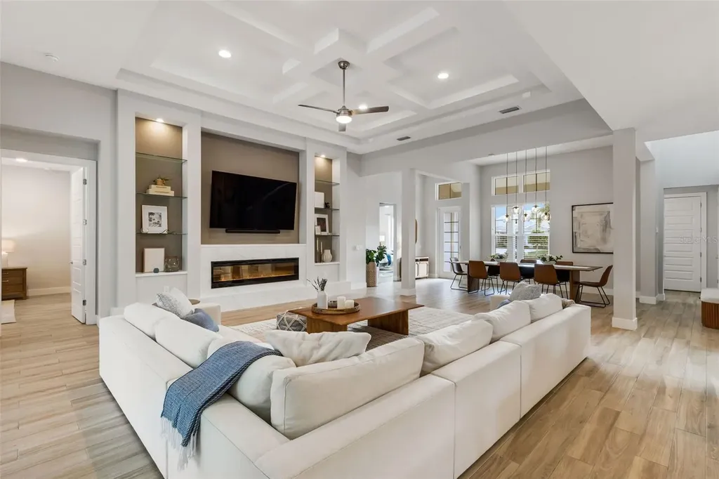 8145 Grande Shores Drive Sarasota FL 34240