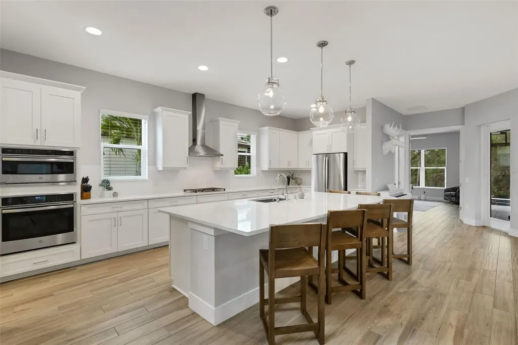 8145 Grande Shores Drive Sarasota FL 34240