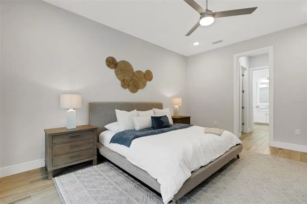 8145 Grande Shores Drive Sarasota FL 34240