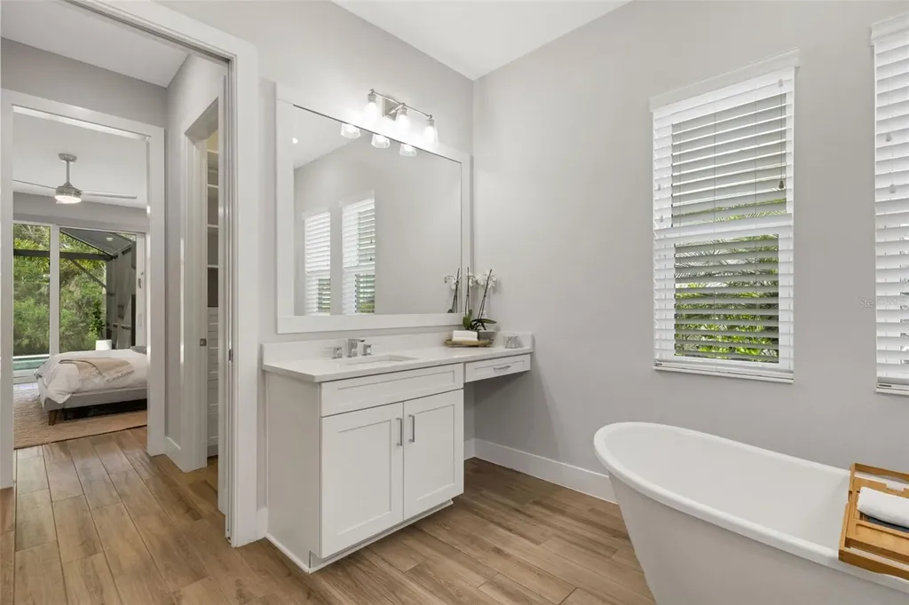8145 Grande Shores Drive Sarasota FL 34240